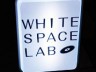 ホワイトスペースラボの看板
