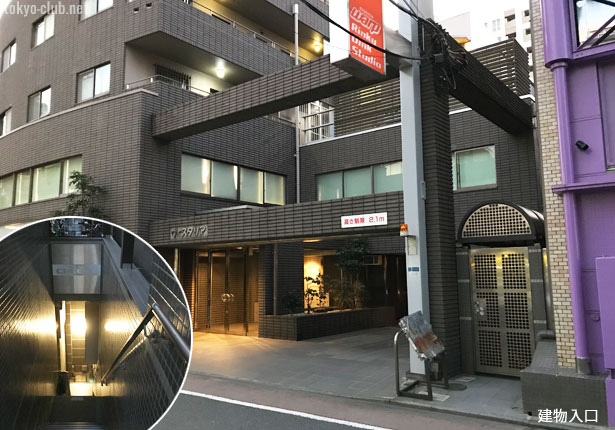 チーキーのエントランス前